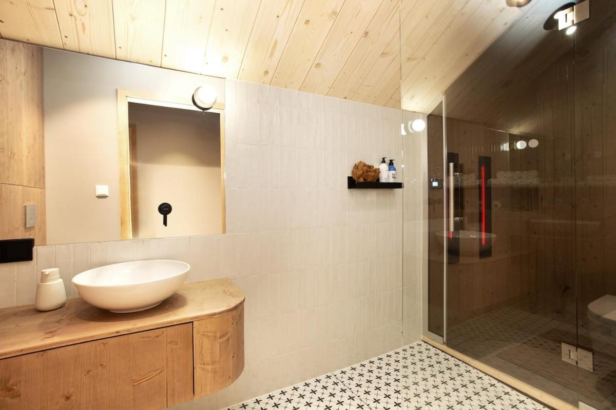 Two Bedrooms Karpi 120m2 Apartament
